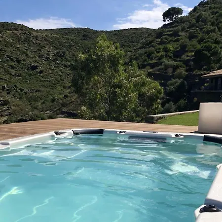 Villa 6 Bedrooms At 50 M Away From The Beach With Sea View Private Pool And Sauna Cadaques
