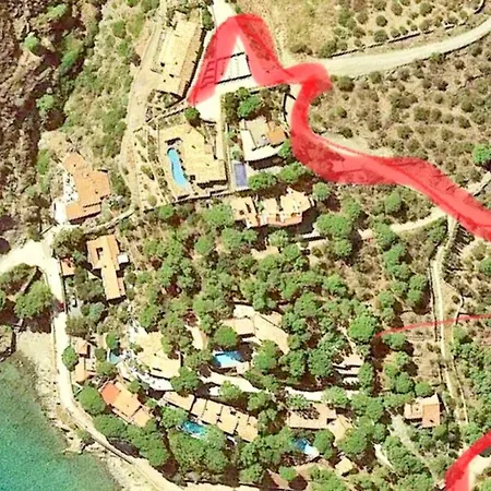 Villa 6 Bedrooms At 50 M Away From The Beach With Sea View Private Pool And Sauna Cadaques